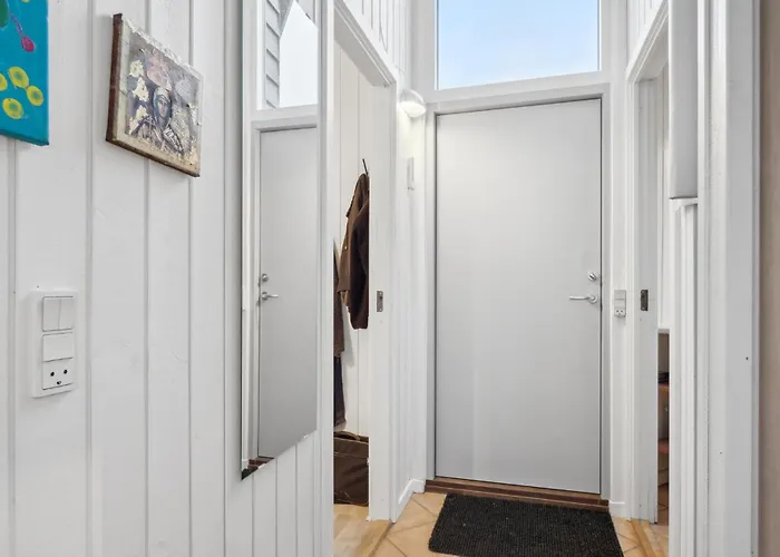 3 Bedroom Amazing In Semesterbostad *